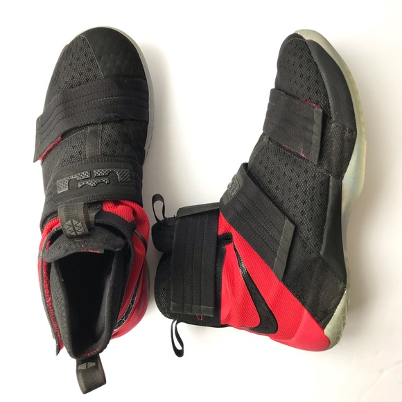 lebron soldier 10 bred